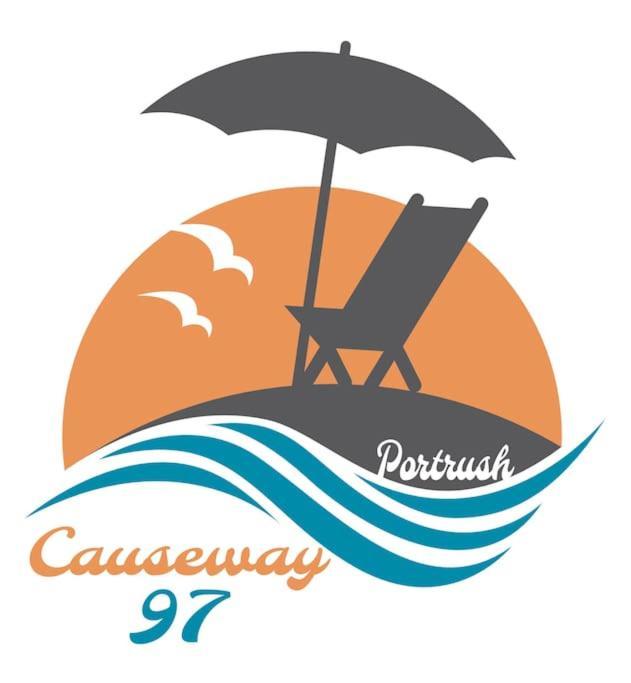 Causeway97 Townhouse Villa พอร์ตรัช ภายนอก รูปภาพ