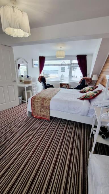 Causeway97 Townhouse Villa พอร์ตรัช ภายนอก รูปภาพ